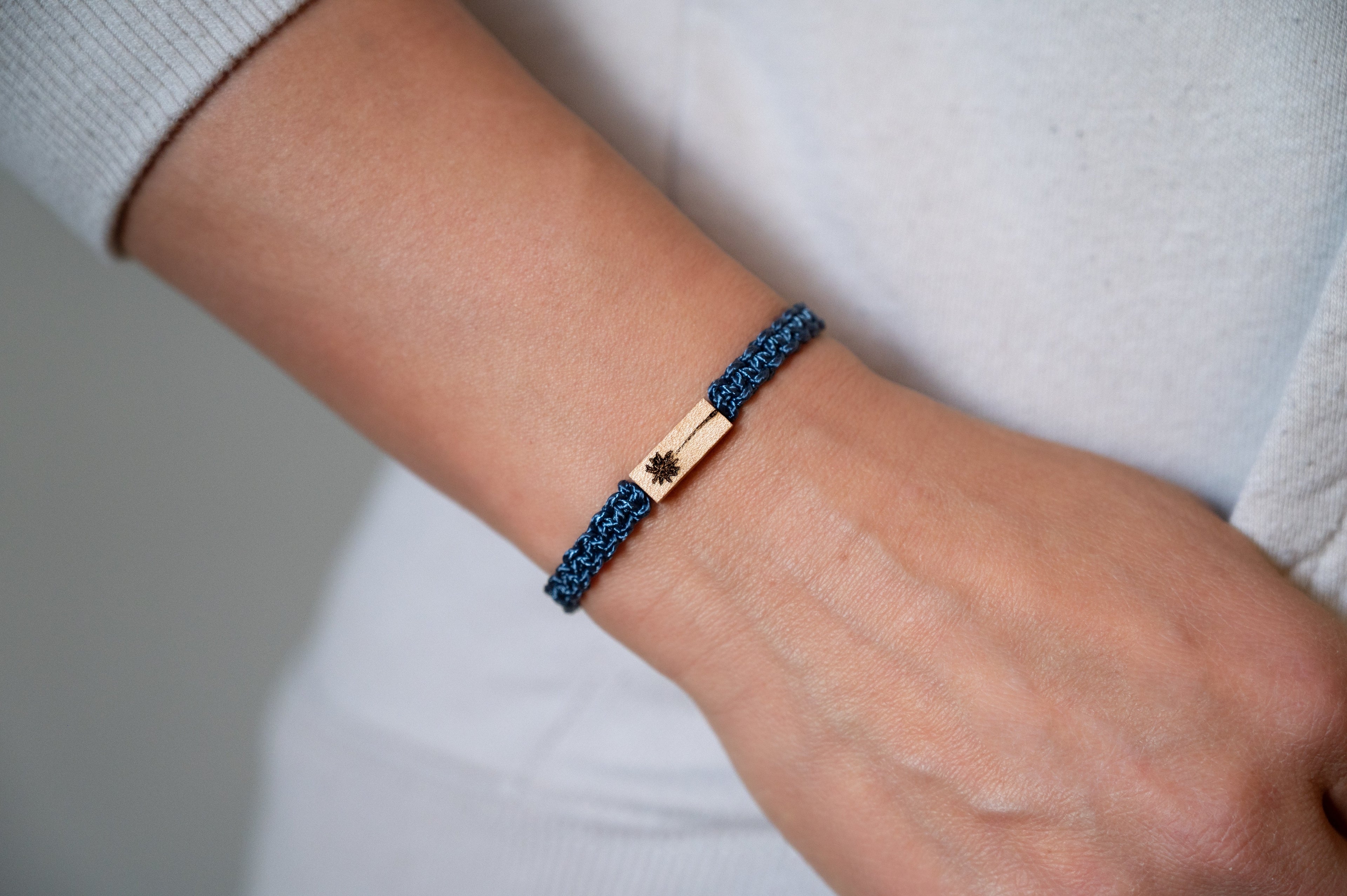 Palm Tree Maple & Macramé Bracelet