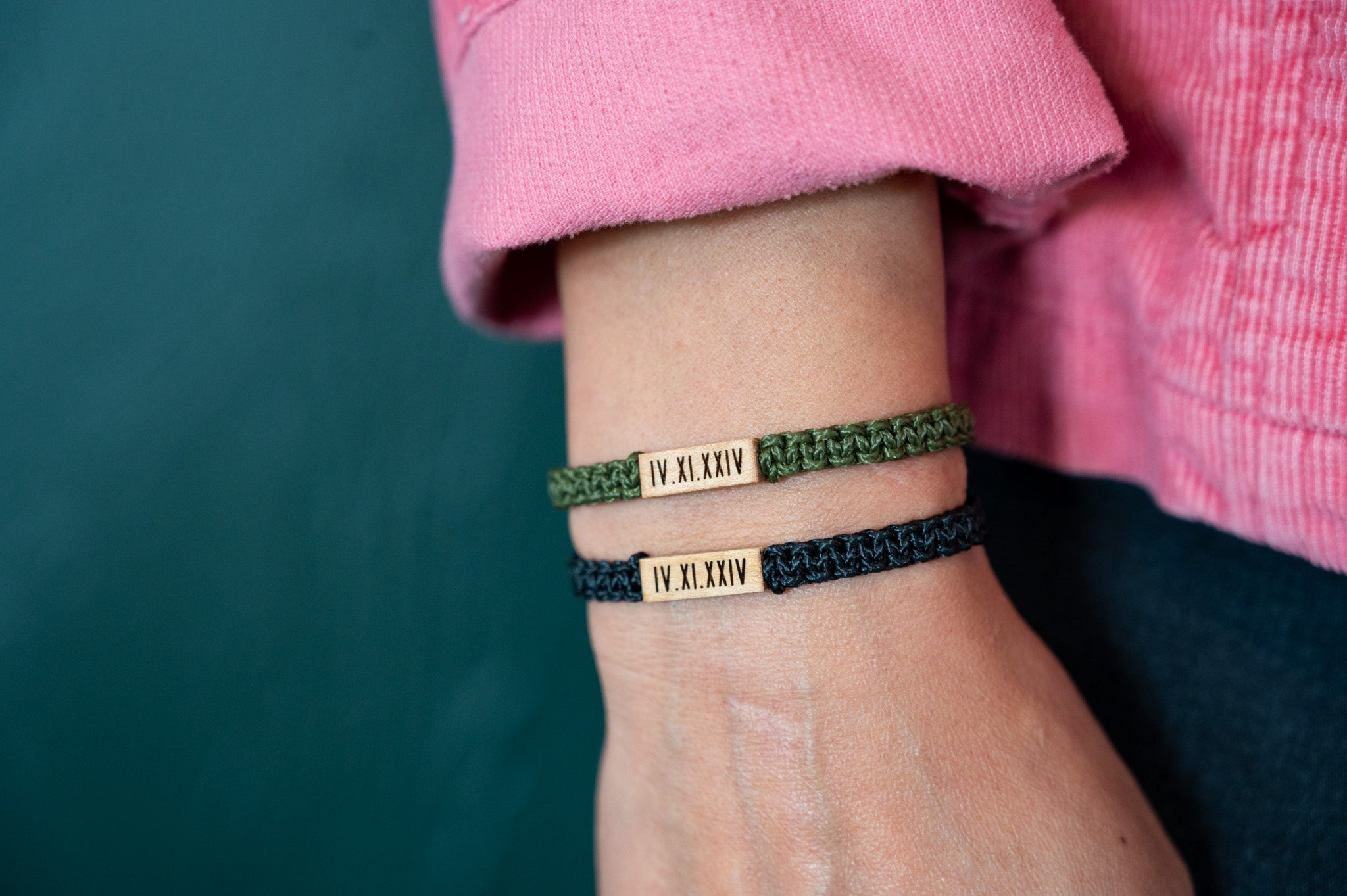 Roman Numerals Wood & Macramé Bracelet