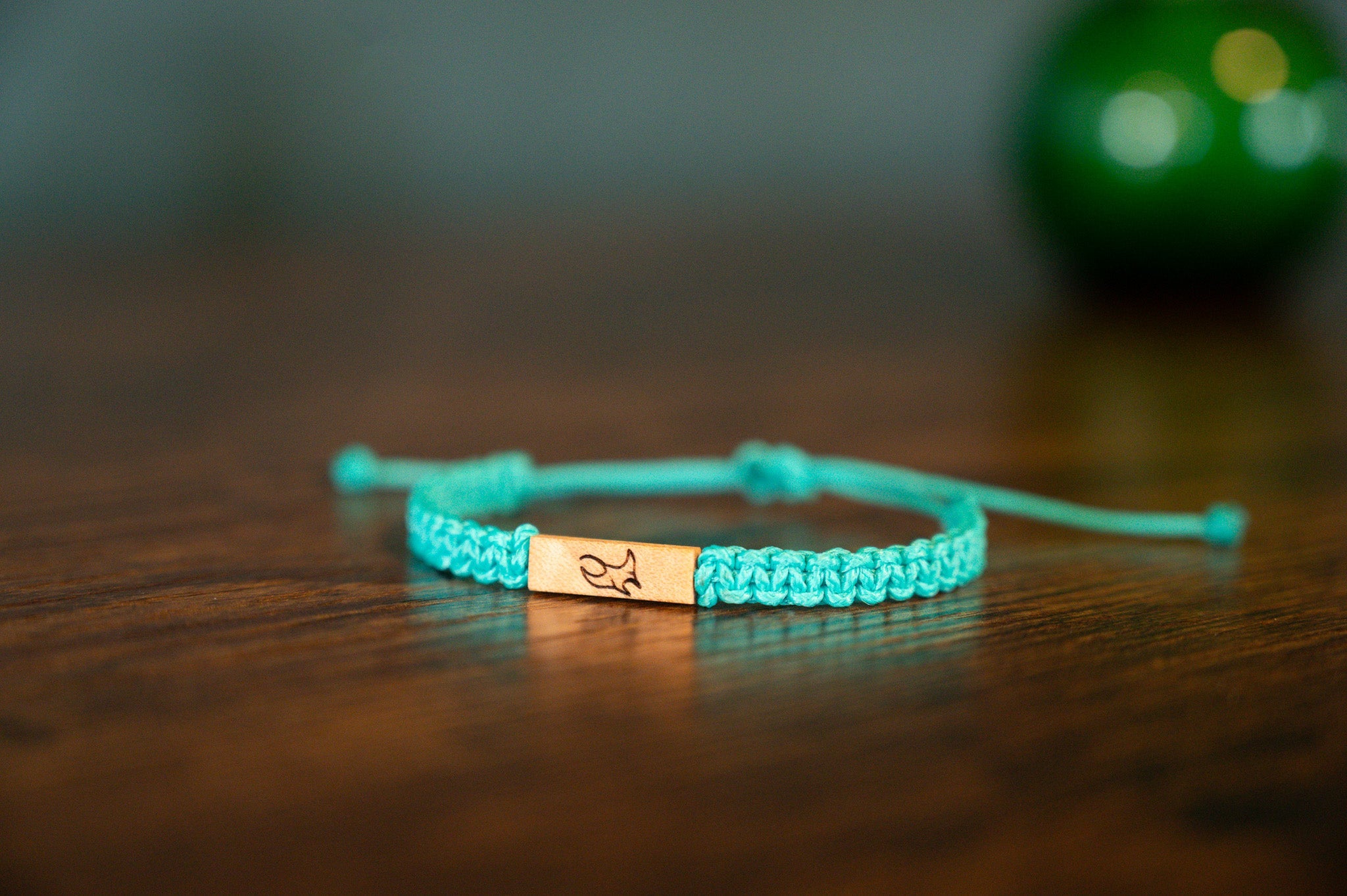 Manta Ray Wood & Macramé Bracelet