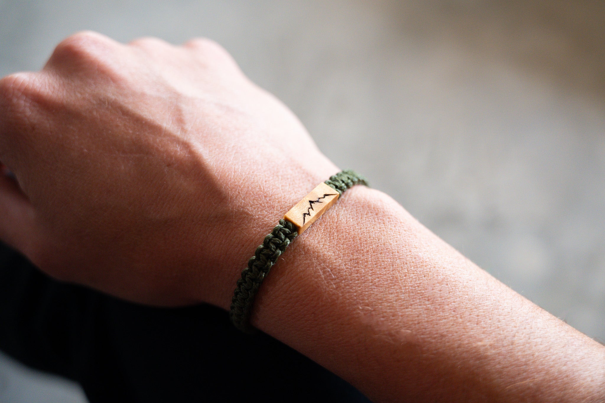 Mountain Range Maple & Macramé Bracelet